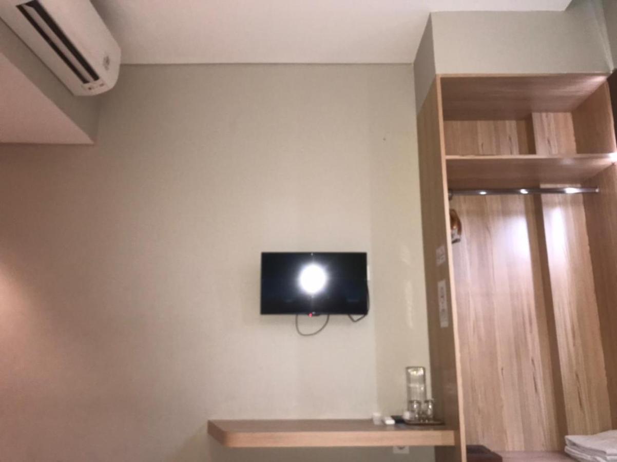 红色伙伴青苹果公寓 雅加达 外观 照片