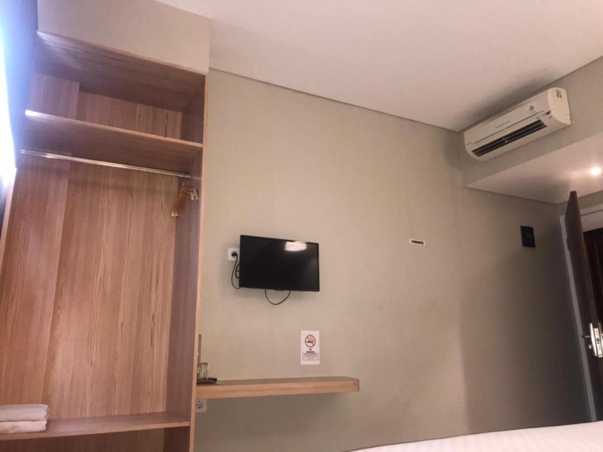 红色伙伴青苹果公寓 雅加达 外观 照片